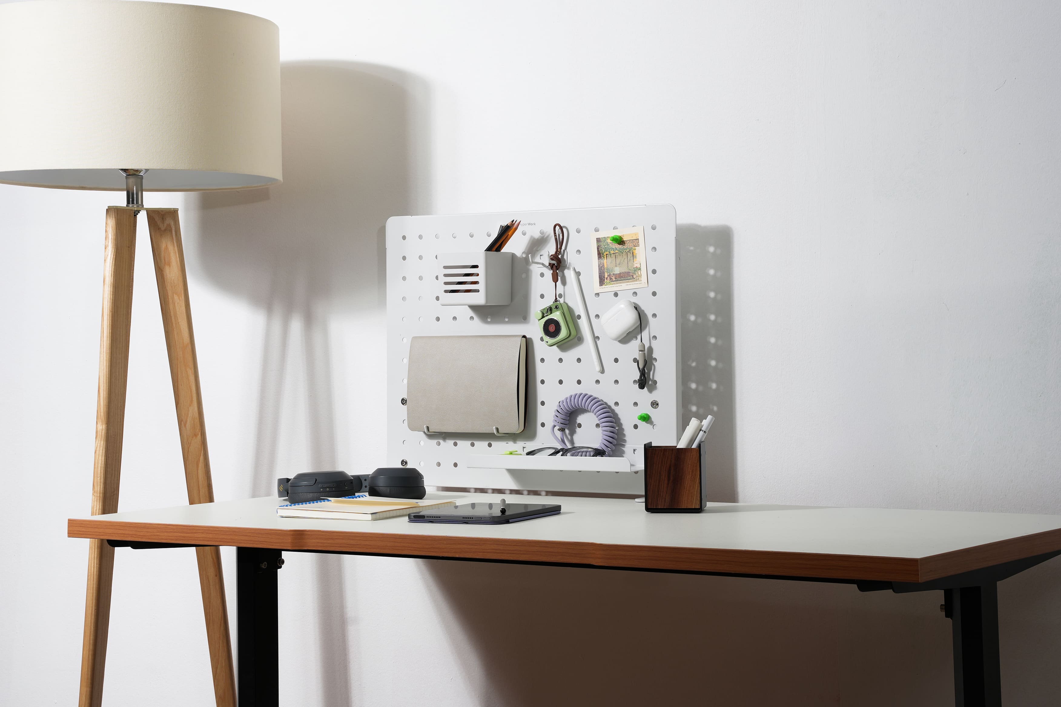 HyperWork Aster Board Rotating Pegboard | PG02