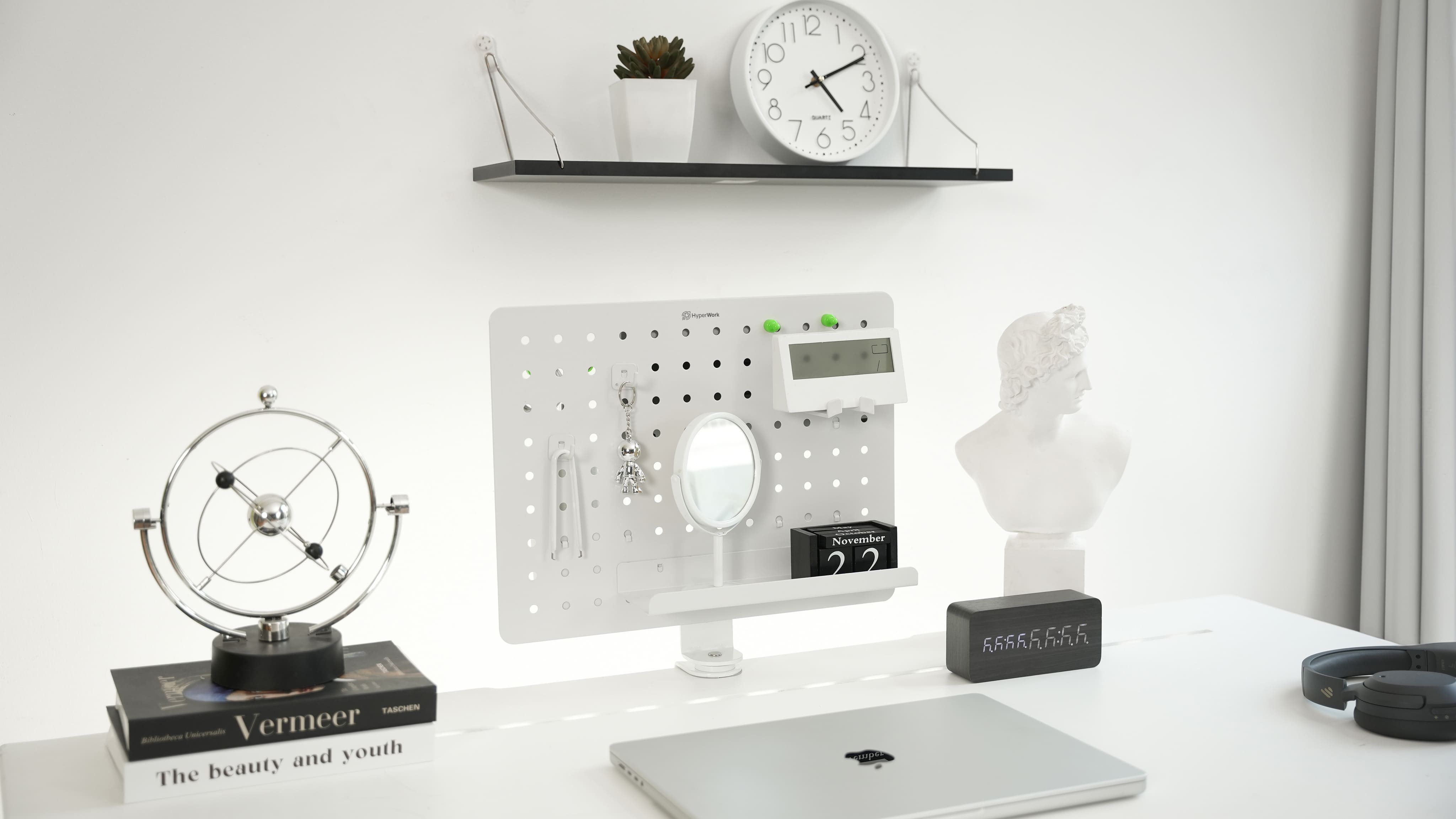 HyperWork Omni Board Rotating Pegboard | PG03